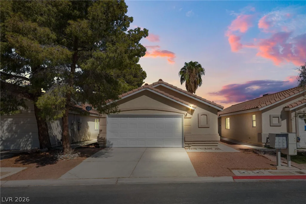 5320 Warhawk, Las Vegas, NV 89115