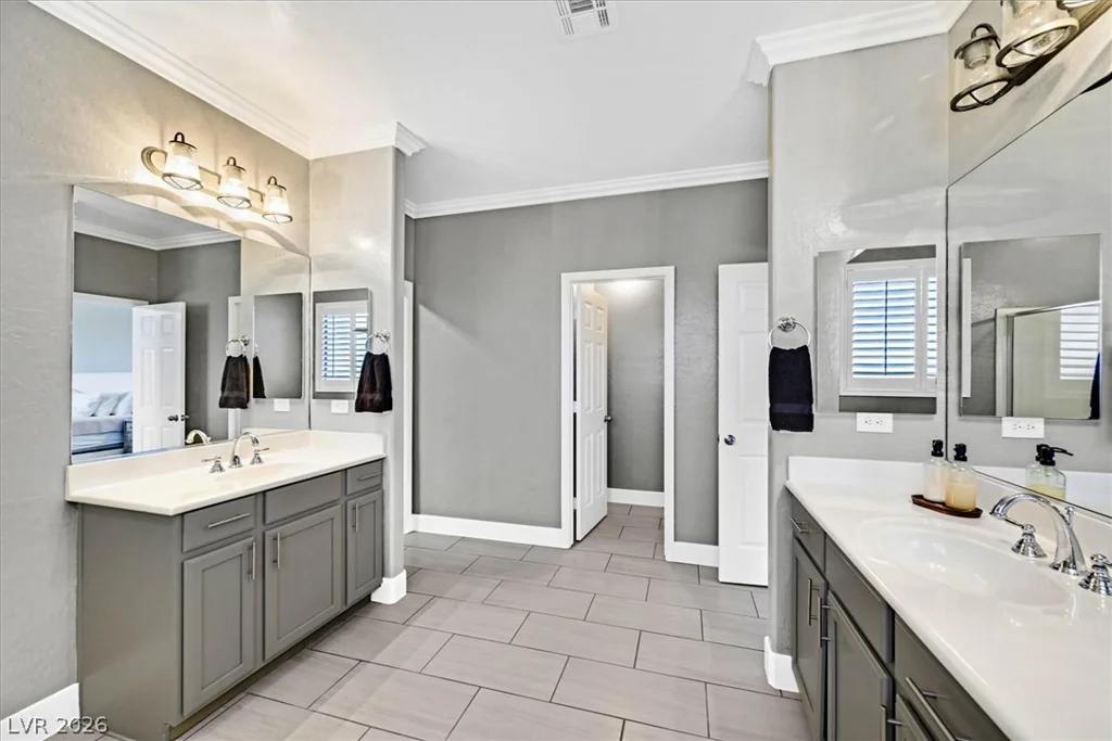 2296 Manosque, Henderson, NV 89044