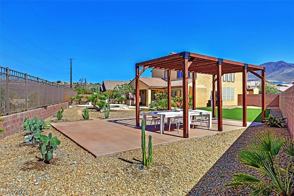 2296 Manosque, Henderson, NV 89044
