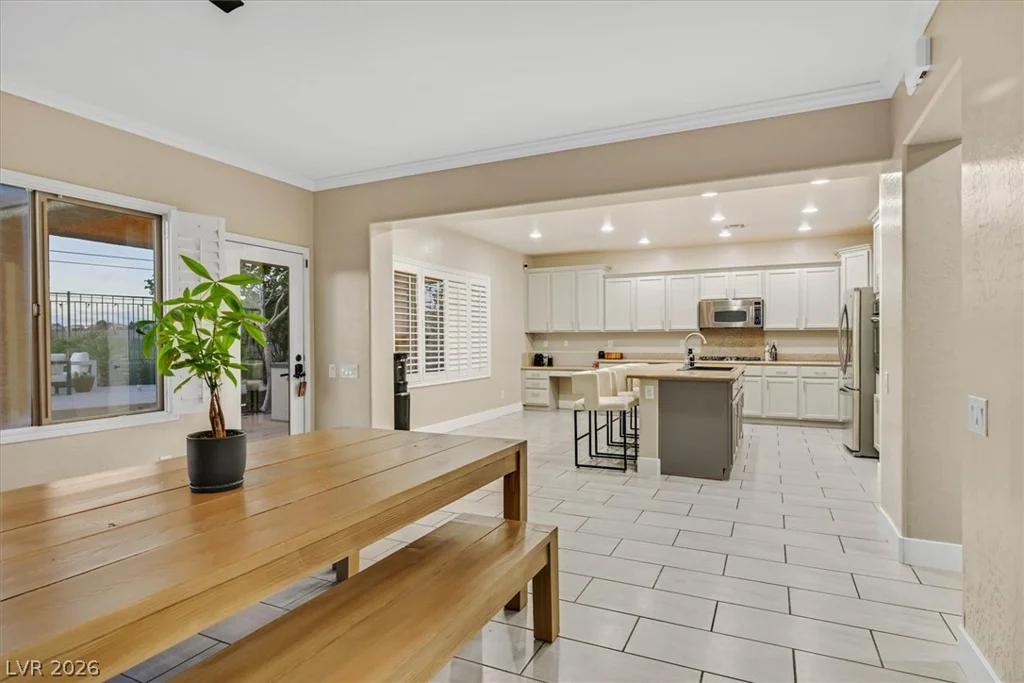 2296 Manosque, Henderson, NV 89044