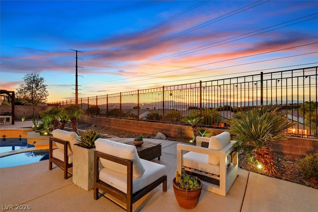 2296 Manosque, Henderson, NV 89044