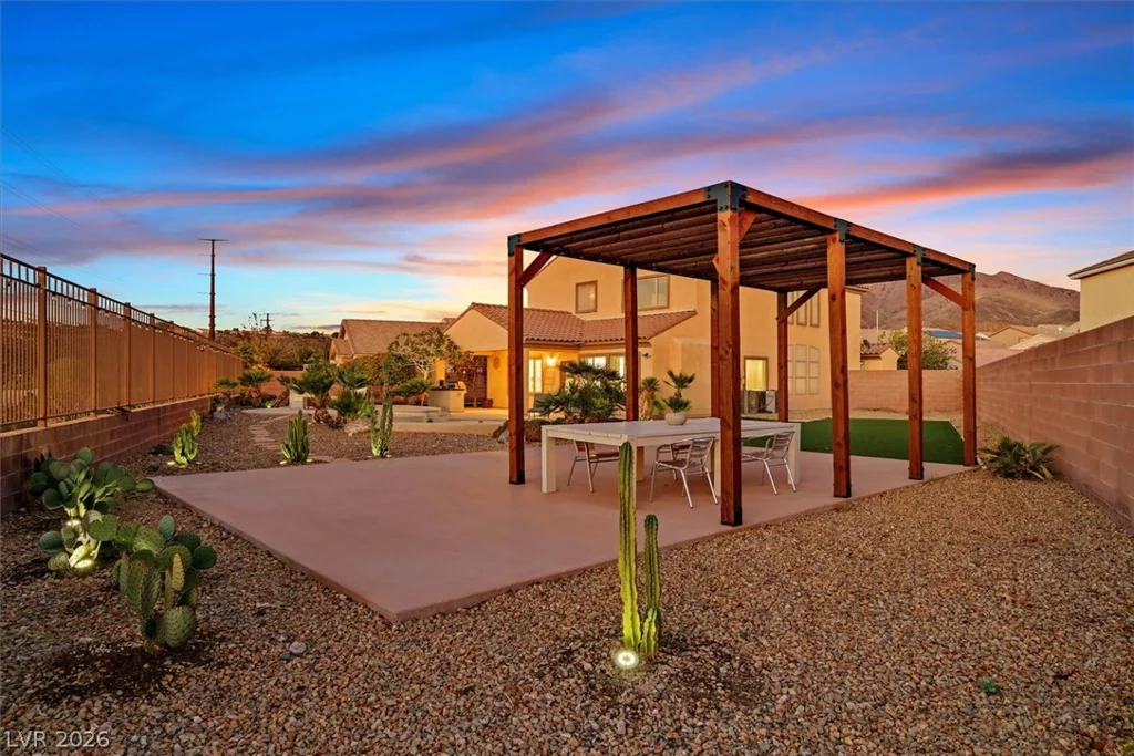 2296 Manosque, Henderson, NV 89044