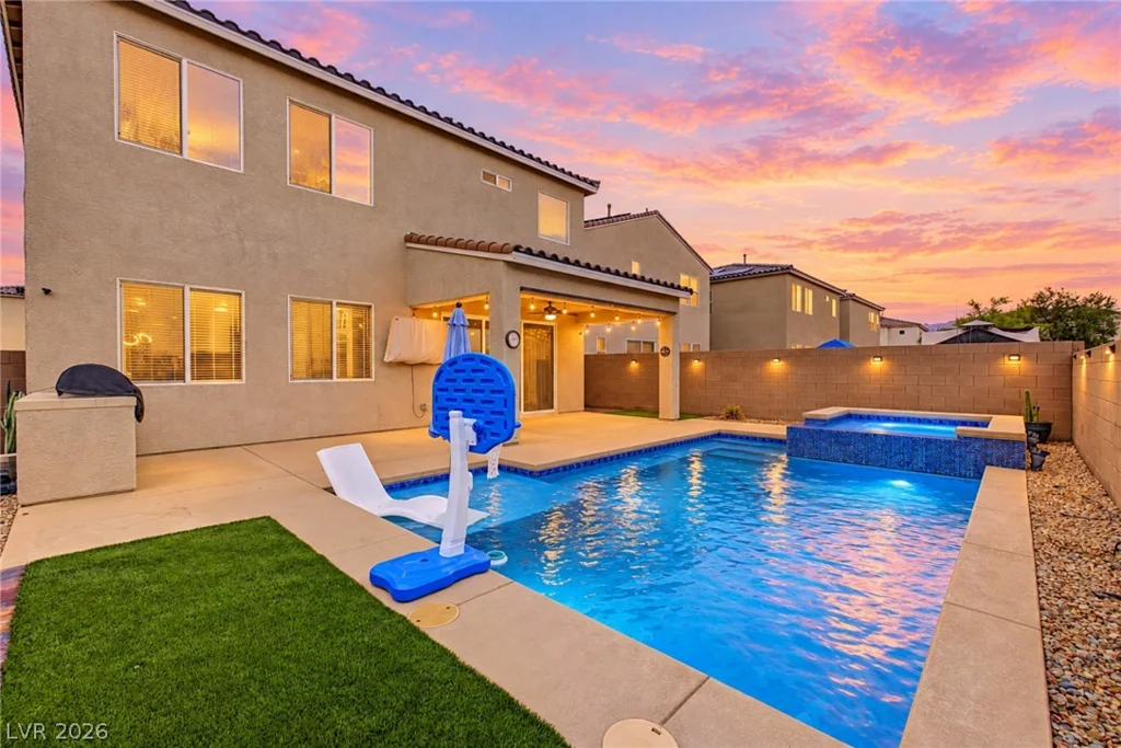 4618 Summer Azure, North Las Vegas, NV 89031