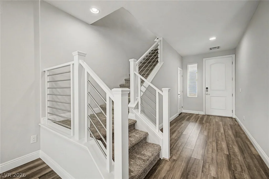 4618 Summer Azure, North Las Vegas, NV 89031