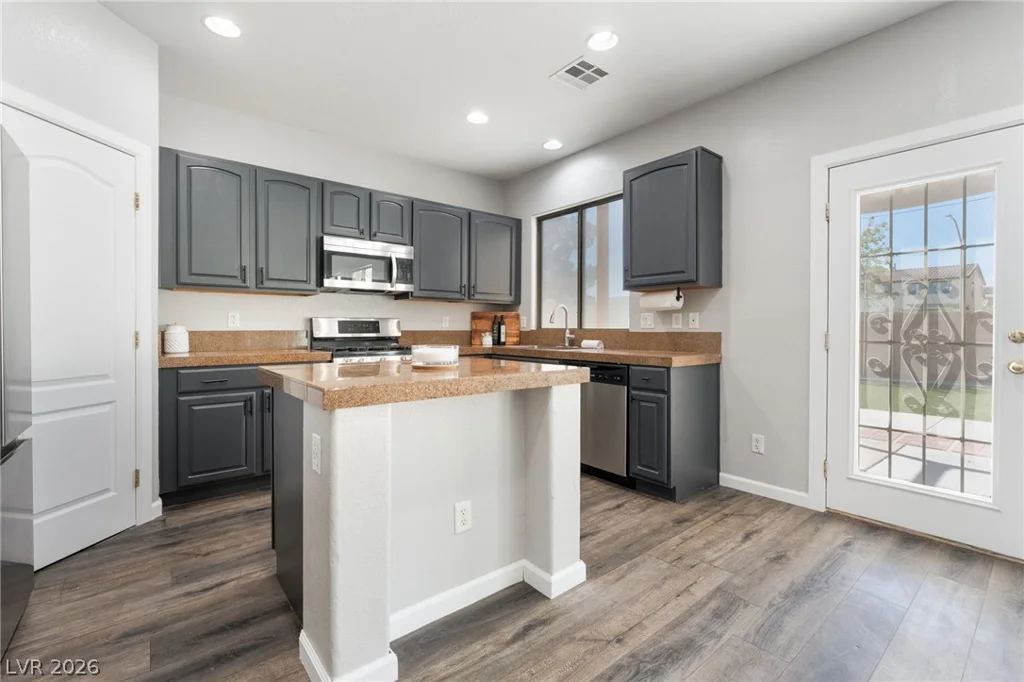 6527 Velvet Silk, North Las Vegas, NV 89084