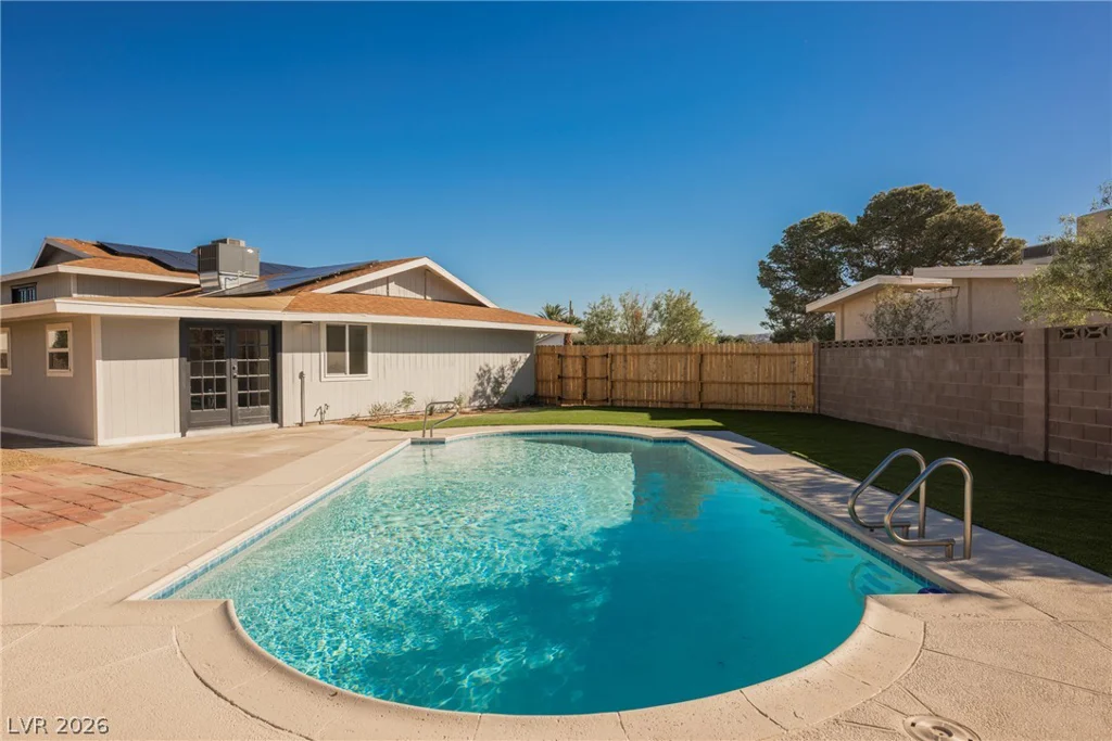 617 Fairway, Henderson, NV 89015