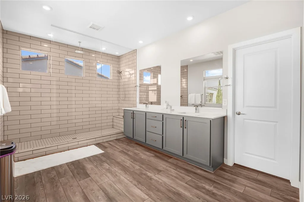 10310 Sierra Skye, Las Vegas, NV 89166