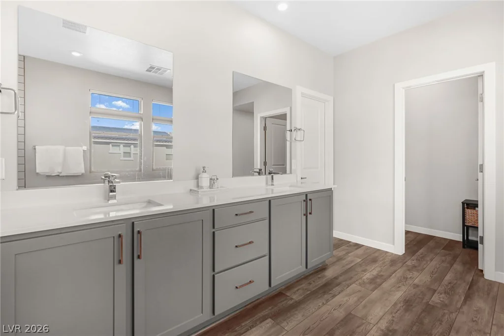 10310 Sierra Skye, Las Vegas, NV 89166