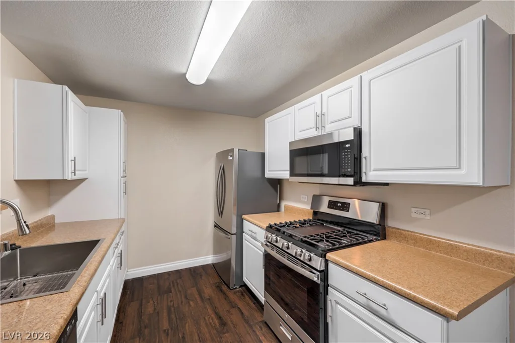 8250 Grand Canyon, Las Vegas, NV 89166