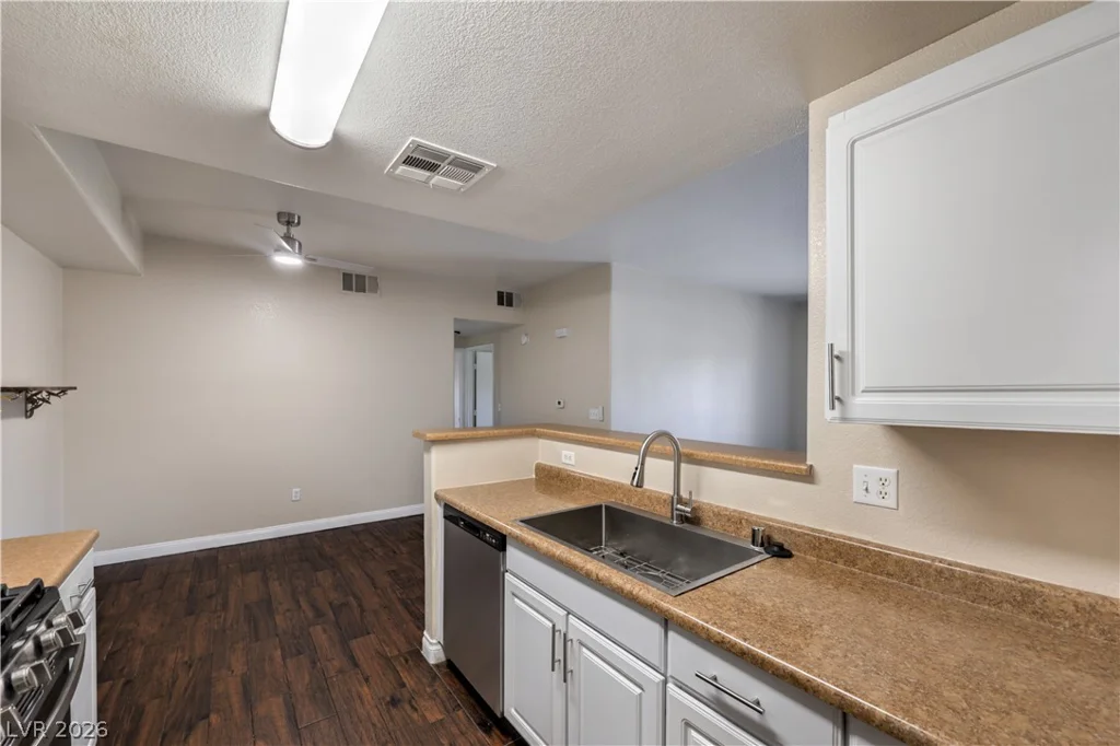 8250 Grand Canyon, Las Vegas, NV 89166