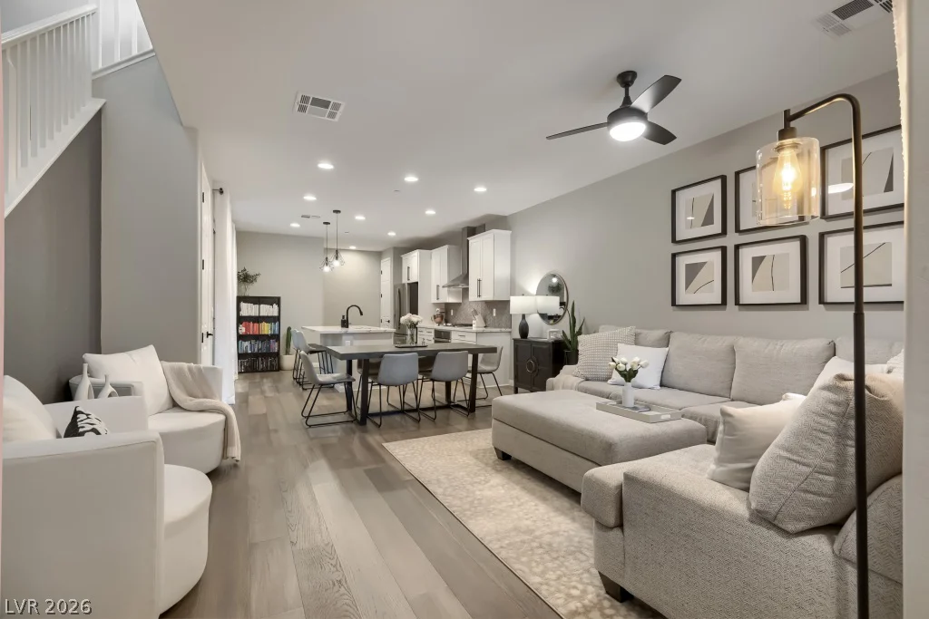 11689 Emerald Lake, Las Vegas, NV 89138