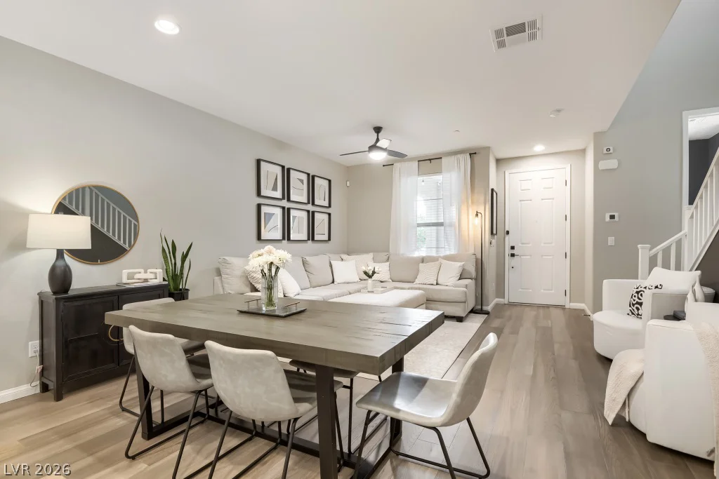 11689 Emerald Lake, Las Vegas, NV 89138
