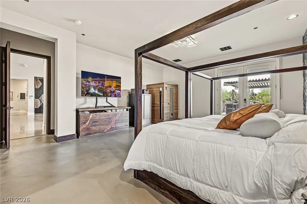 7942 Torino, Las Vegas, NV 89113