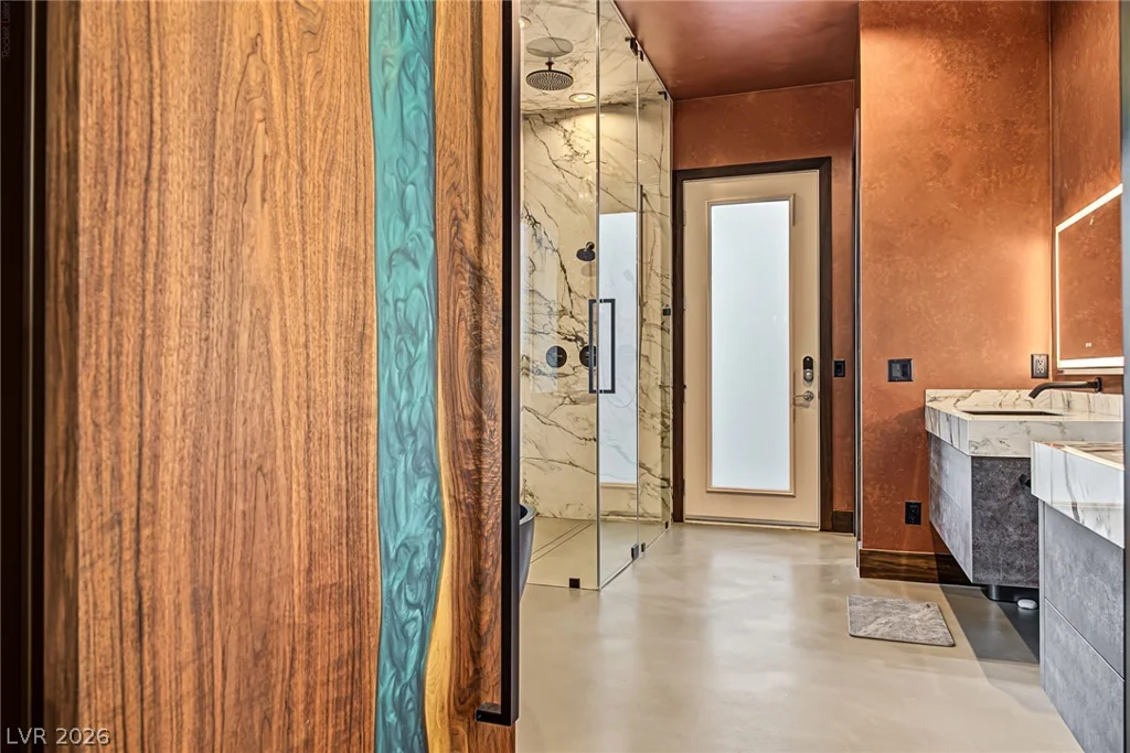 7942 Torino, Las Vegas, NV 89113