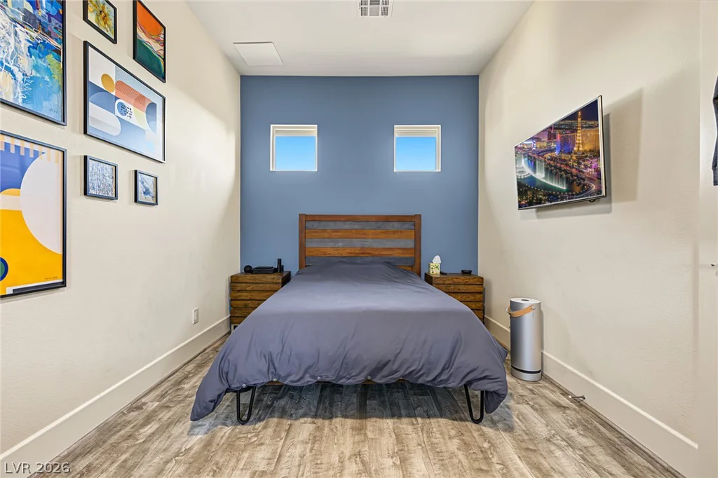 7942 Torino, Las Vegas, NV 89113