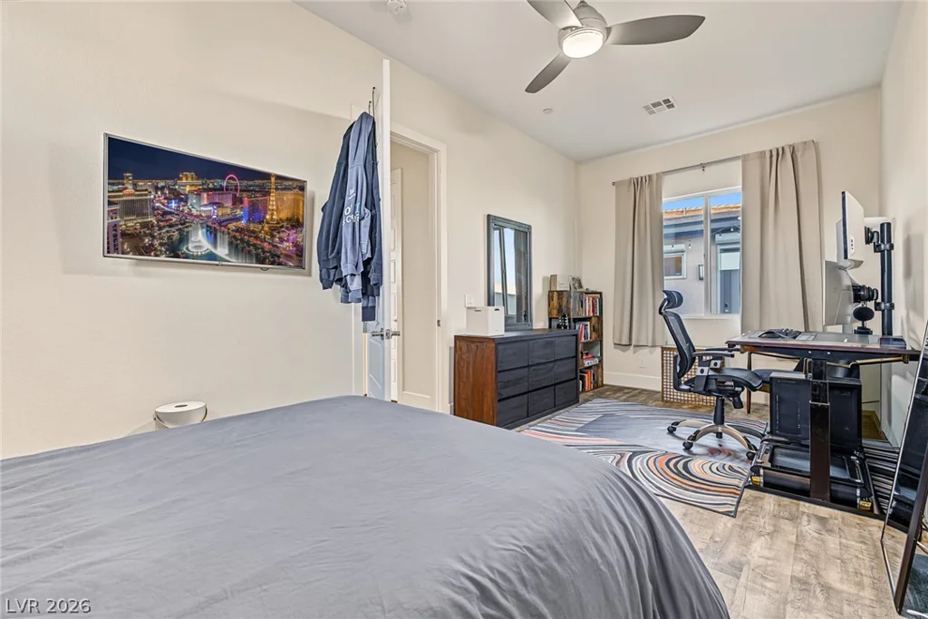7942 Torino, Las Vegas, NV 89113