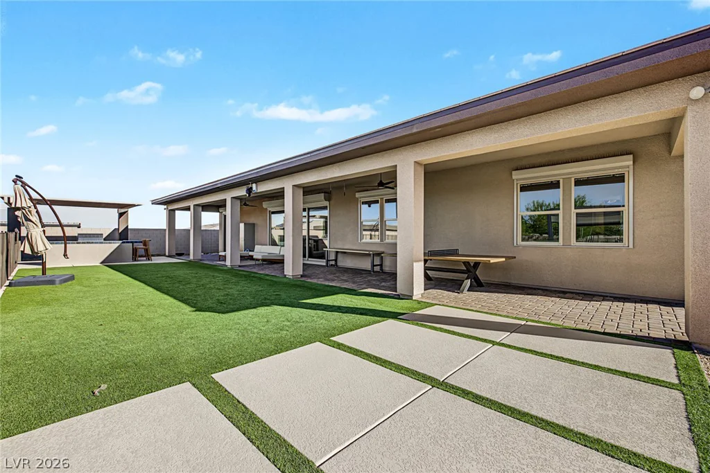 7942 Torino, Las Vegas, NV 89113