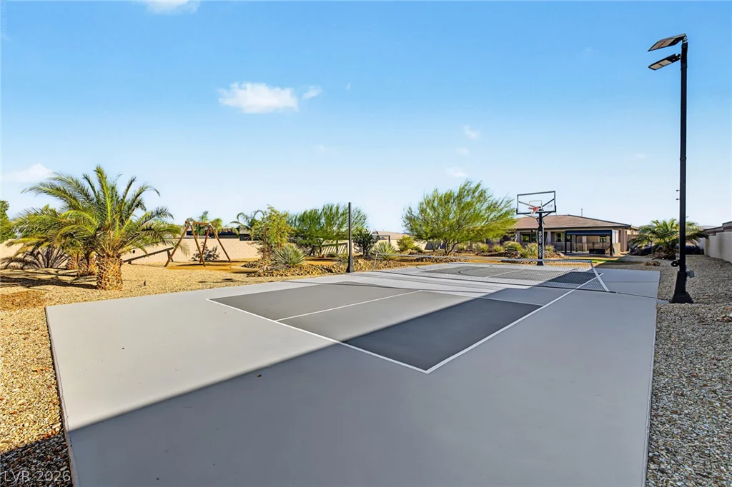 7942 Torino, Las Vegas, NV 89113