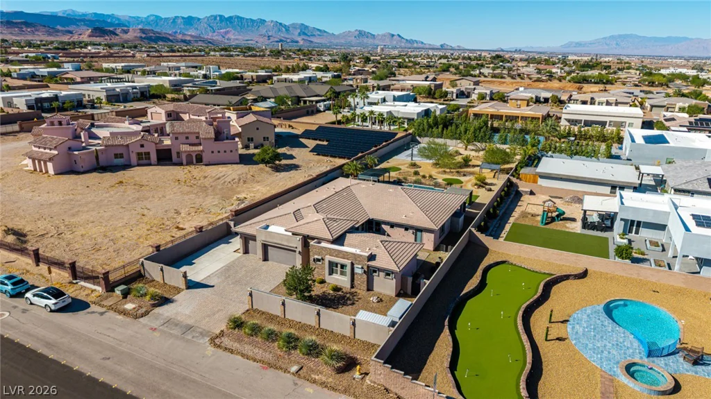 7942 Torino, Las Vegas, NV 89113