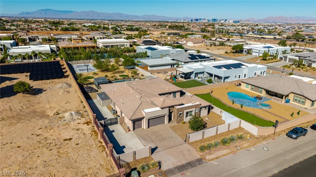 7942 Torino, Las Vegas, NV 89113