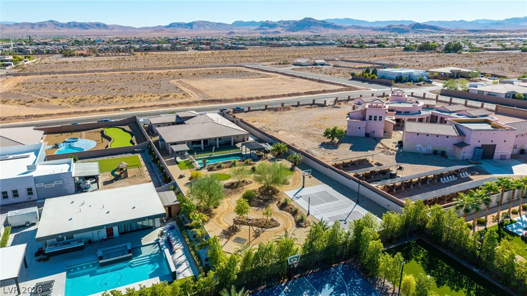 7942 Torino, Las Vegas, NV 89113