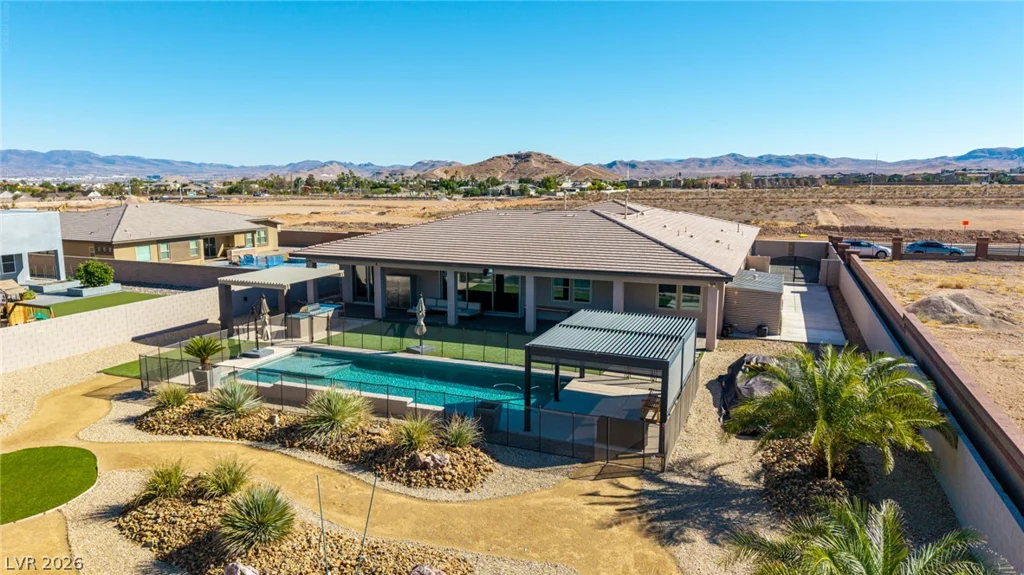 7942 Torino, Las Vegas, NV 89113