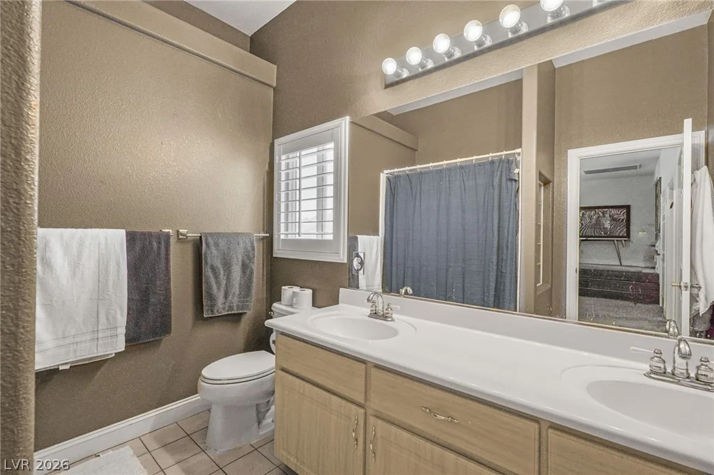 8821 Fall Green, Las Vegas, NV 89129