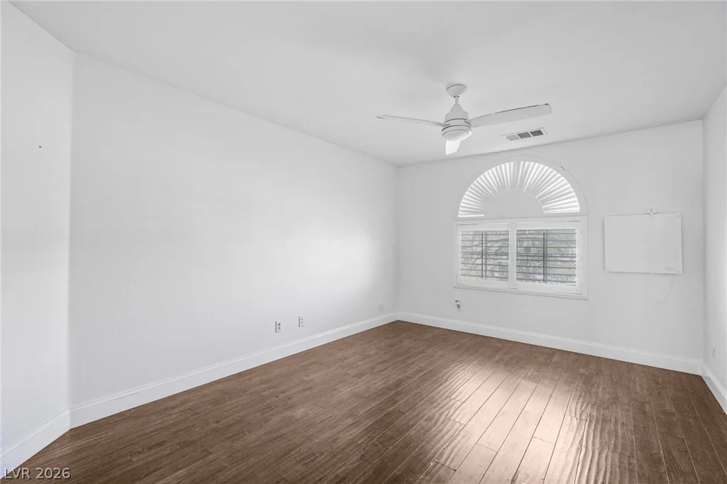 8821 Fall Green, Las Vegas, NV 89129