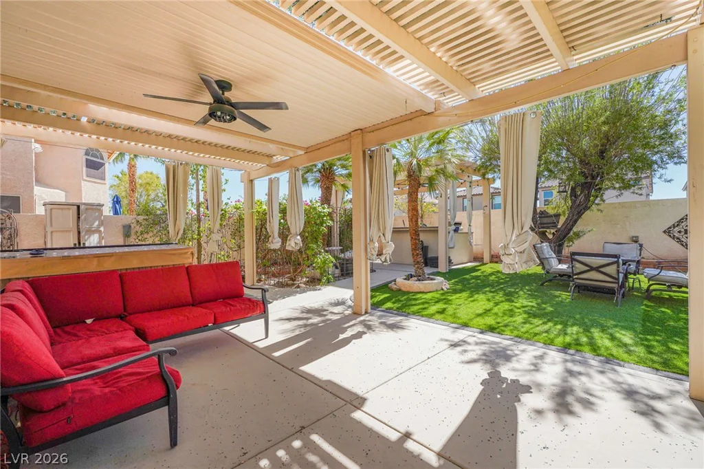 8821 Fall Green, Las Vegas, NV 89129