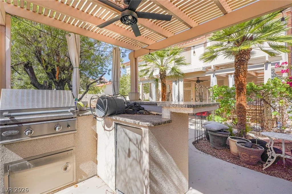 8821 Fall Green, Las Vegas, NV 89129