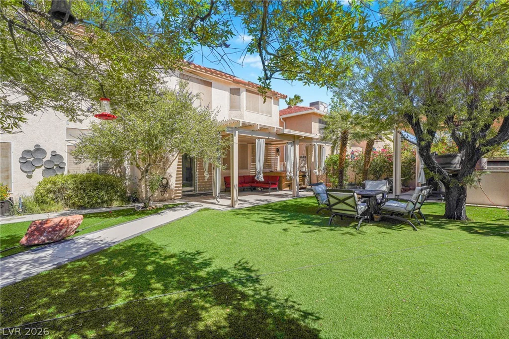 8821 Fall Green, Las Vegas, NV 89129