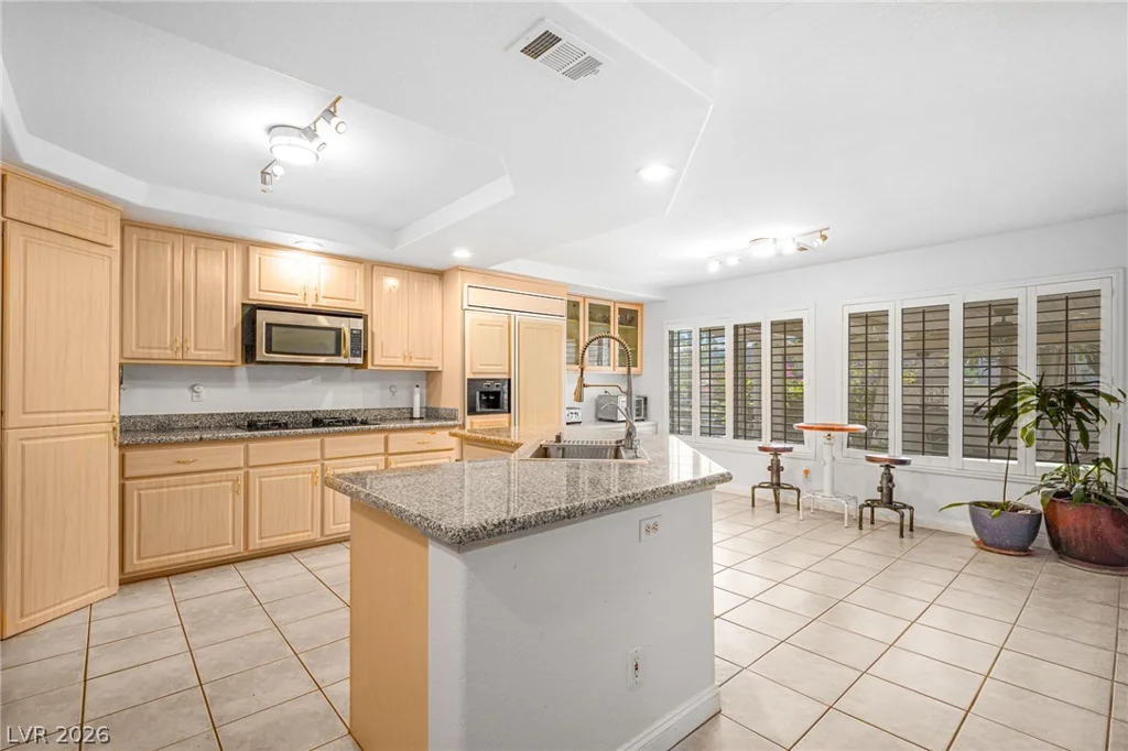8821 Fall Green, Las Vegas, NV 89129