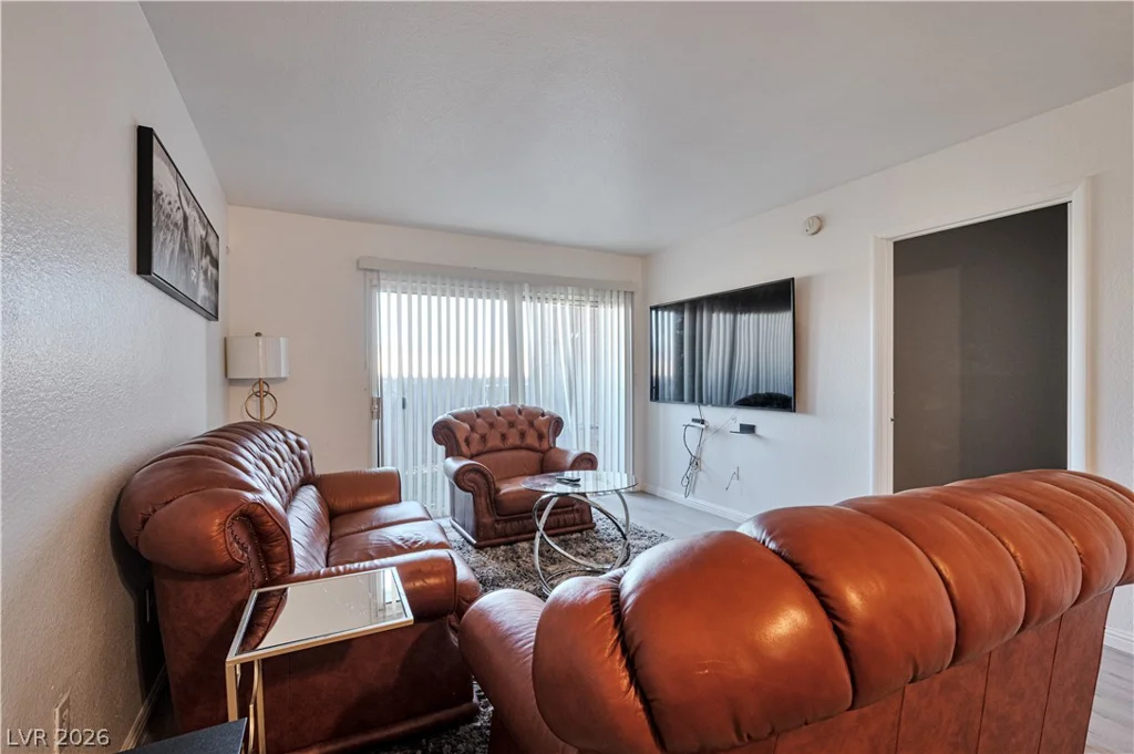 8025 Russell, Las Vegas, NV 89113