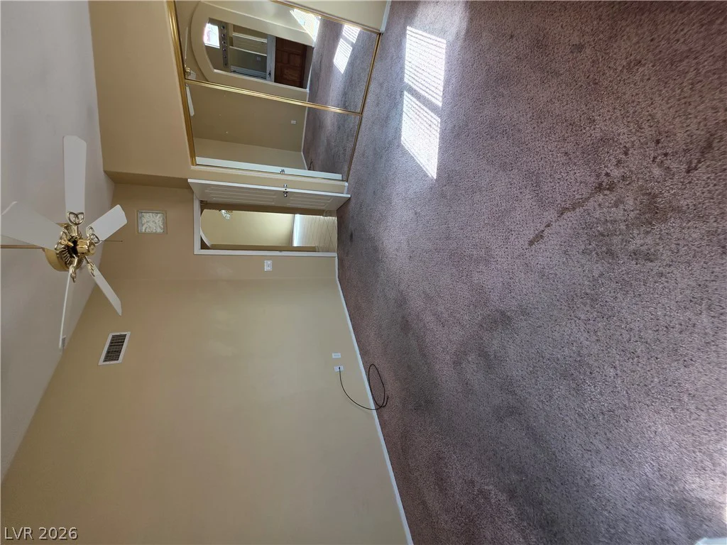 9829 Ridge Creek, Las Vegas, NV 89134