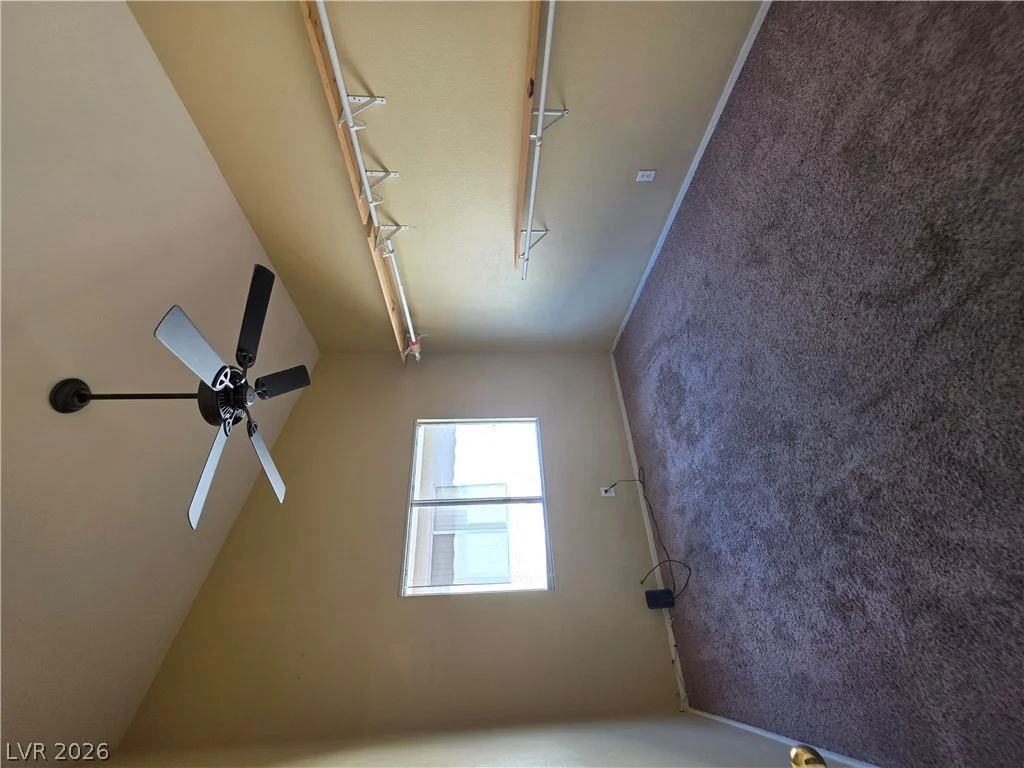 9829 Ridge Creek, Las Vegas, NV 89134