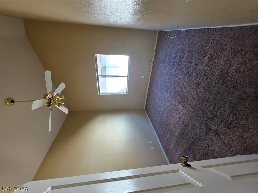 9829 Ridge Creek, Las Vegas, NV 89134