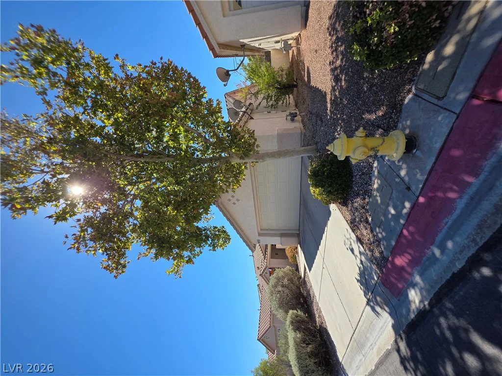 9829 Ridge Creek, Las Vegas, NV 89134