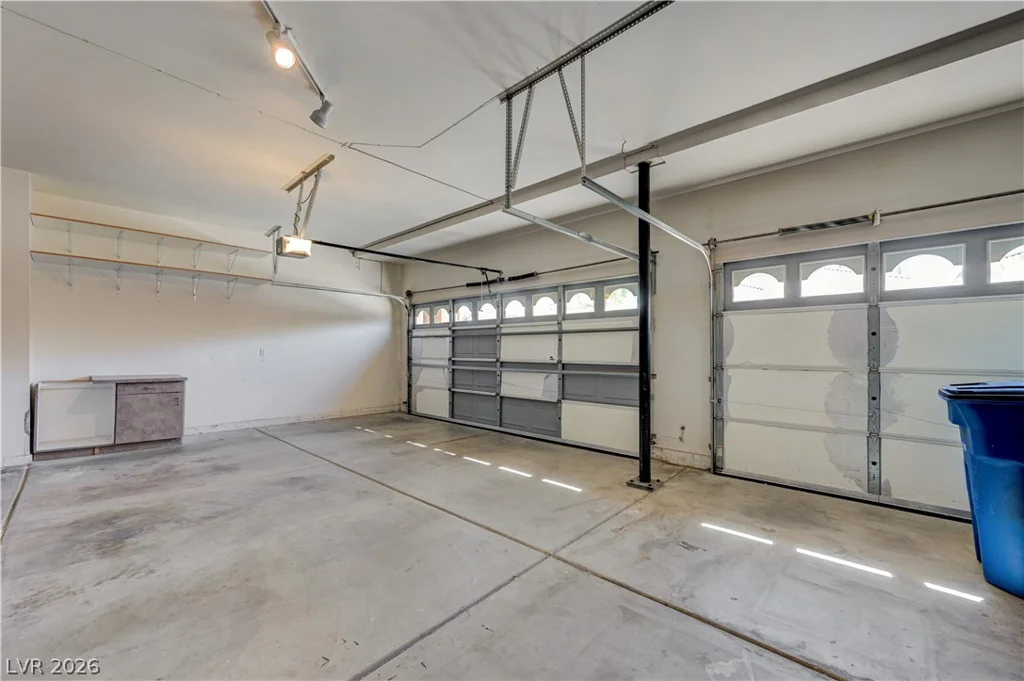 8640 Castle Hill, Las Vegas, NV 89129
