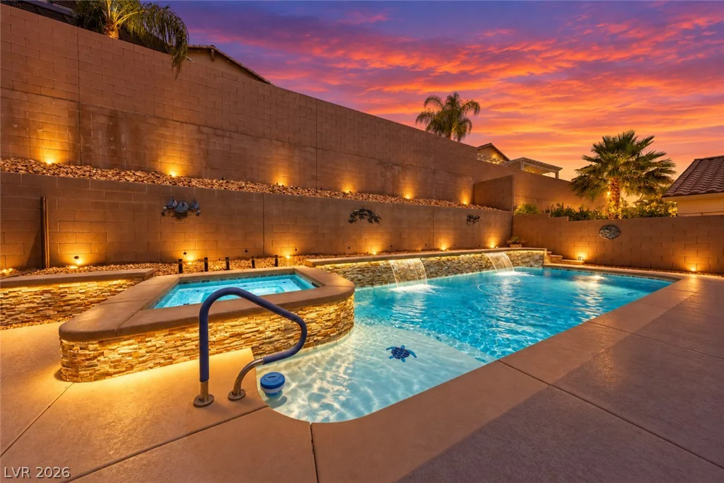 10100 Cambridge Brook, Las Vegas, NV 89149