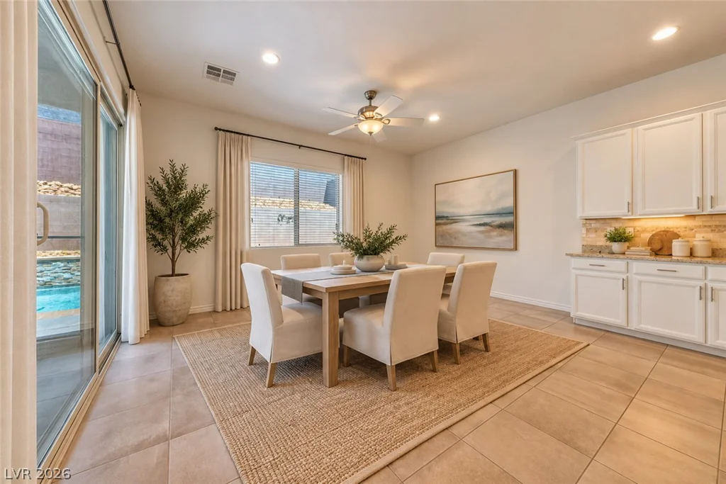 10100 Cambridge Brook, Las Vegas, NV 89149