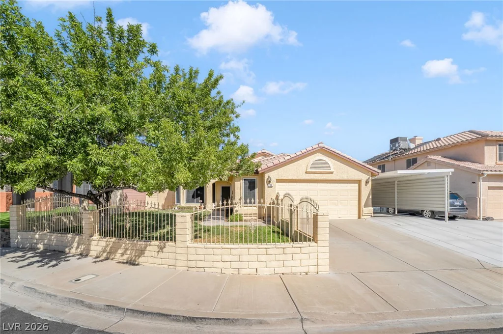 125 Heather, Henderson, NV 89002