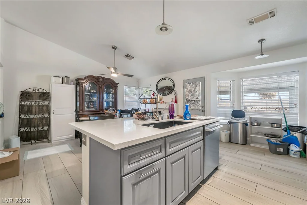125 Heather, Henderson, NV 89002