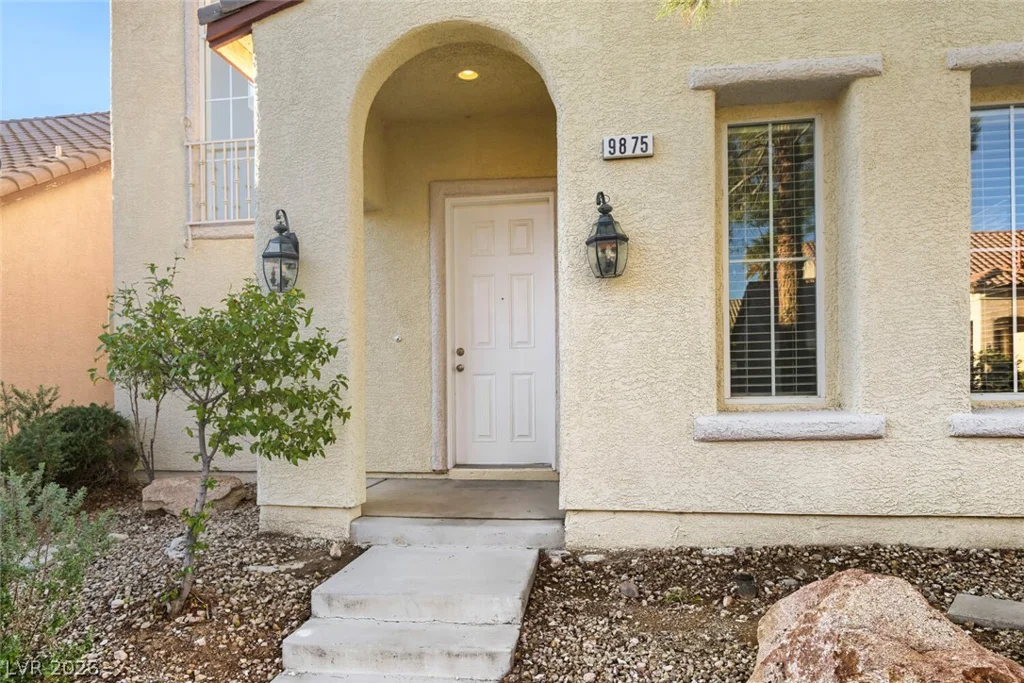 9875 Travis Lake, Las Vegas, NV 89148