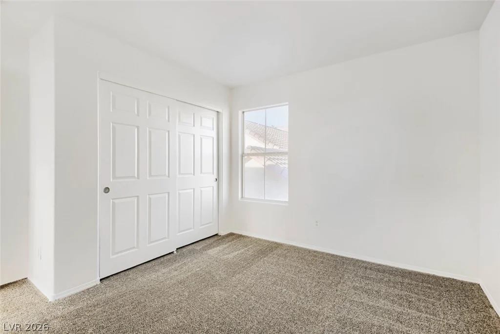 9875 Travis Lake, Las Vegas, NV 89148