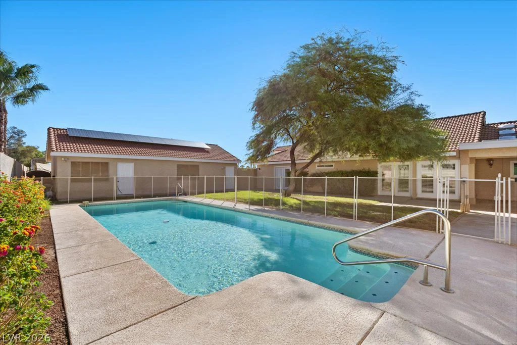 7650 Cowboy, Las Vegas, NV 89131