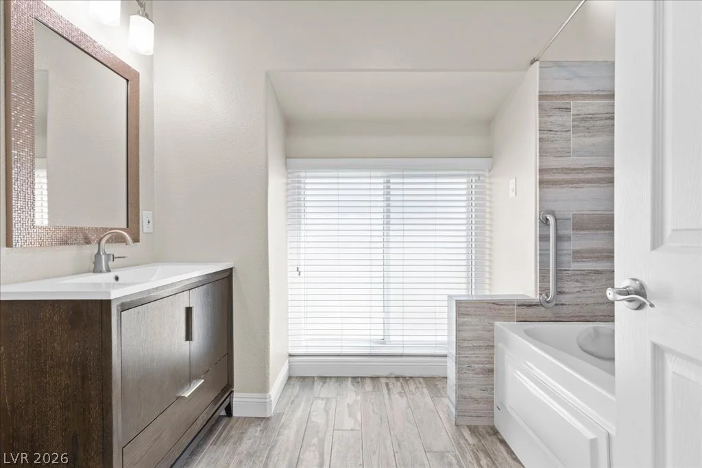 7650 Cowboy, Las Vegas, NV 89131