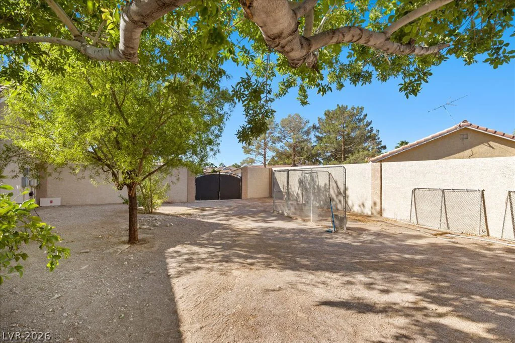 7650 Cowboy, Las Vegas, NV 89131