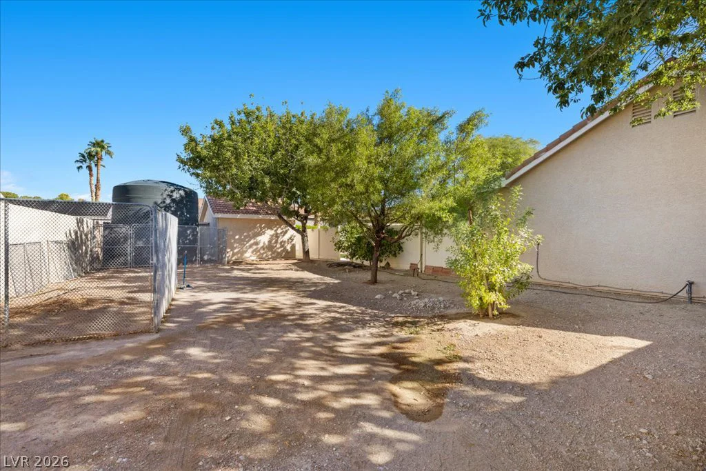 7650 Cowboy, Las Vegas, NV 89131