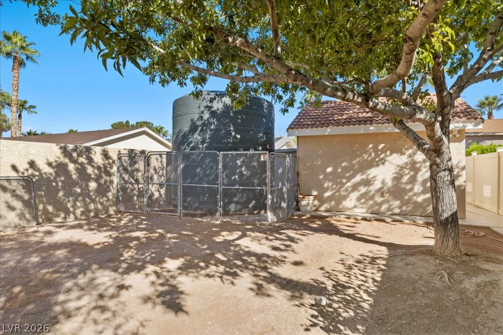 7650 Cowboy, Las Vegas, NV 89131