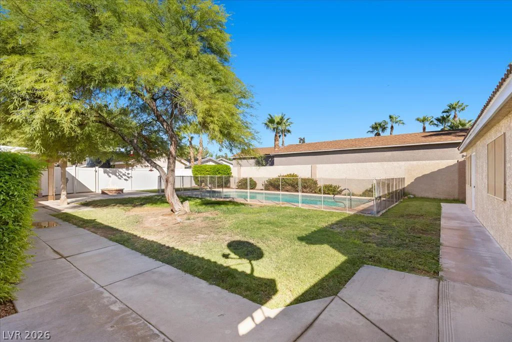 7650 Cowboy, Las Vegas, NV 89131
